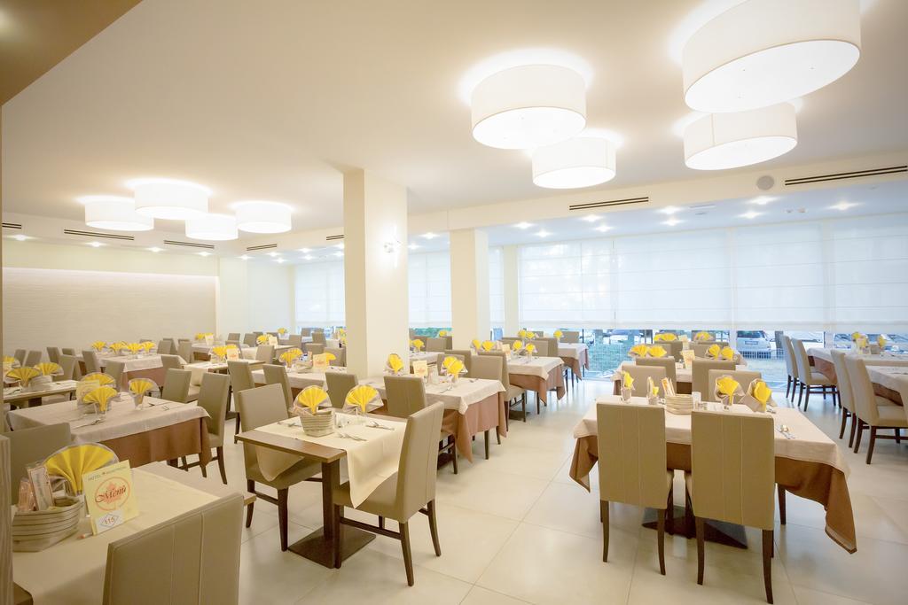 Hotel Montreal Bibione Exteriér fotografie
