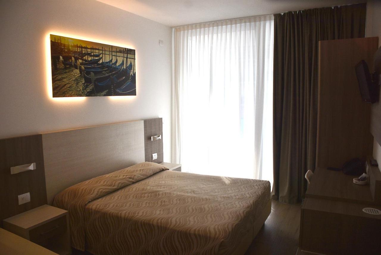 Hotel Montreal Bibione Exteriér fotografie